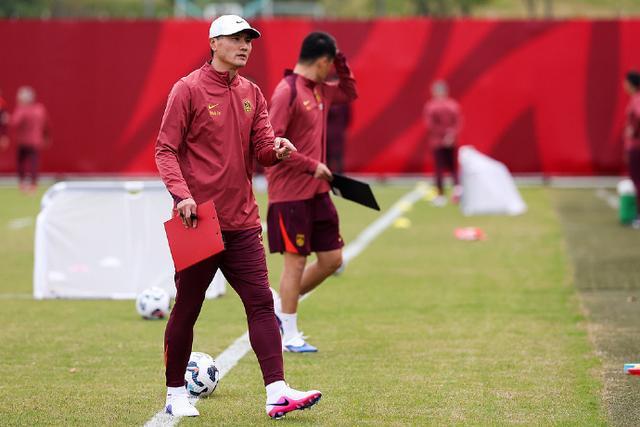 开云官网-国足迪拜拉练为3月热身赛蓄力，部分U23球员将补充入队